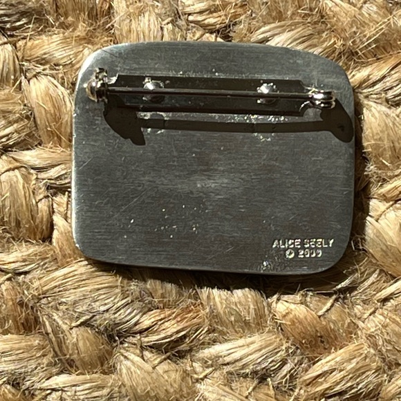 Vintage Alice Seely/Urban Fetishes Petroglyph Brooch/Pin (2000) Dancing Women - Picture 12 of 16